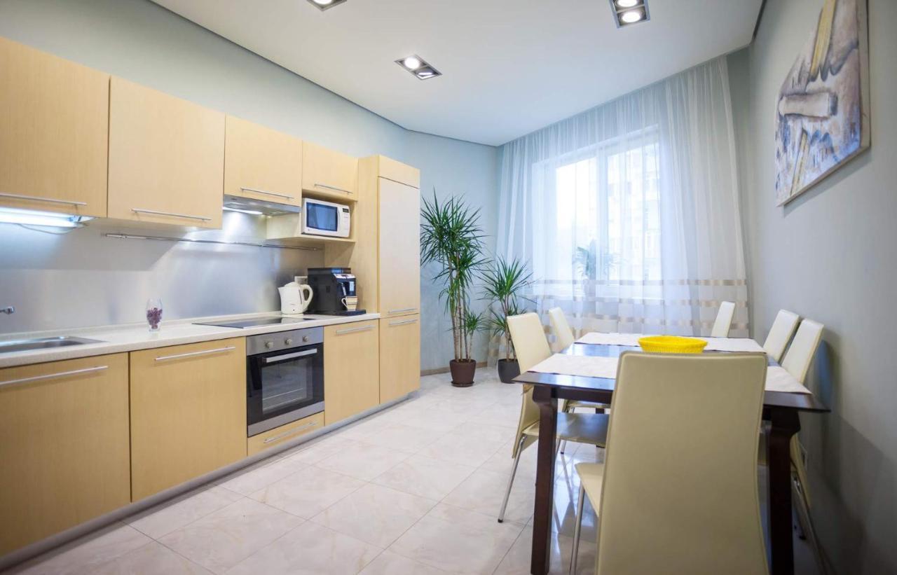 Navit Apartments With Breakfast, Near The Railway Station, The City Center And The Park Kiew Exterior foto